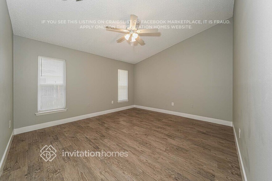 Building Photo - 6233 Vintage Dr