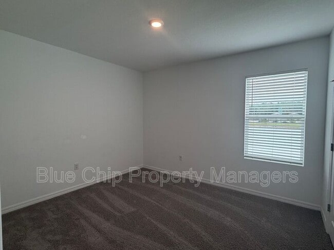 Building Photo - 10621 Quail Grv Wy