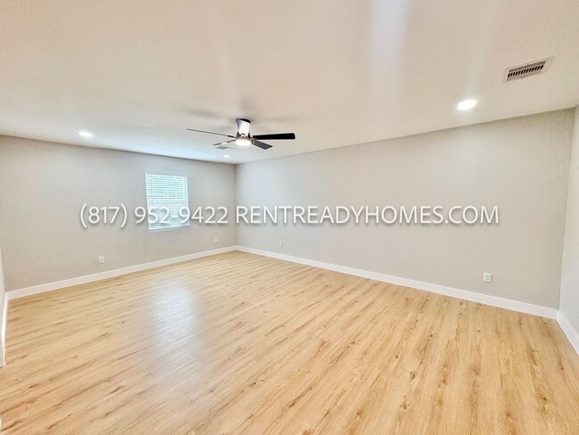 Building Photo - 1416 Fairbanks St