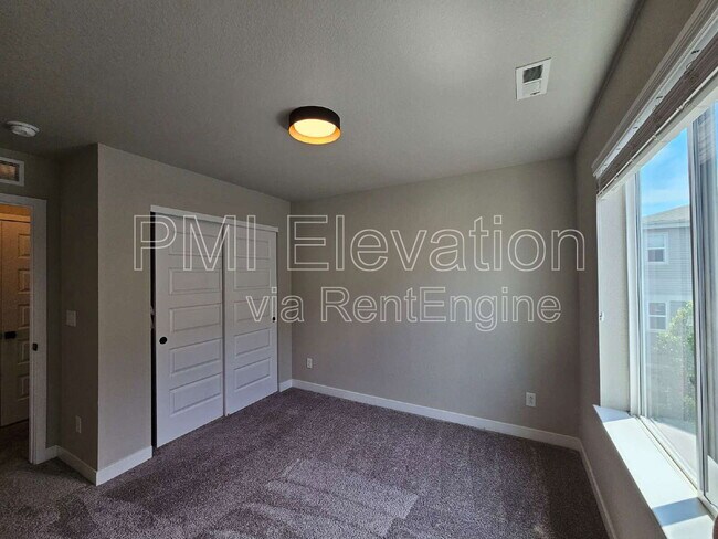 Building Photo - 2418 S Troy Ct