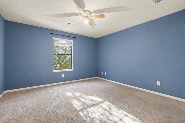 Building Photo - 5035 Crystal Bluff Ct