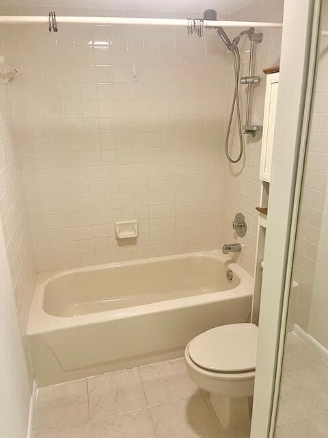 Building Photo - 1817 18th Ct