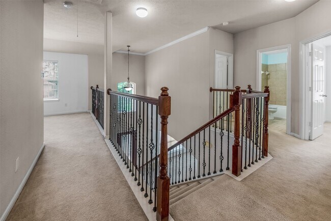 Building Photo - 75 N Spinning Wheel Cir