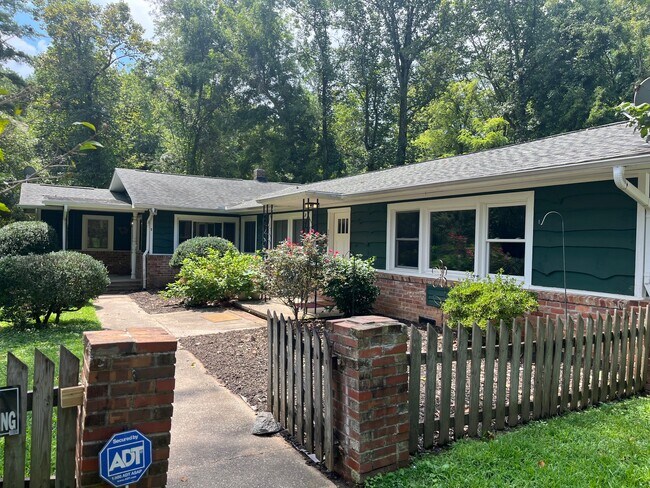 Building Photo - 3269 US-176