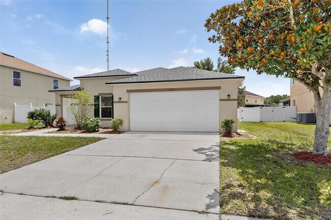 Building Photo - 10610 Boyette Creek Blvd