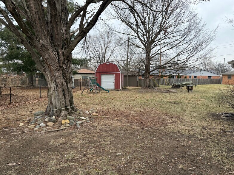 Building Photo - 410 Dunn St