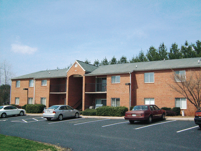 Westwind Village Apartments - 122-156 Westwind Ln Madison Heights VA ...