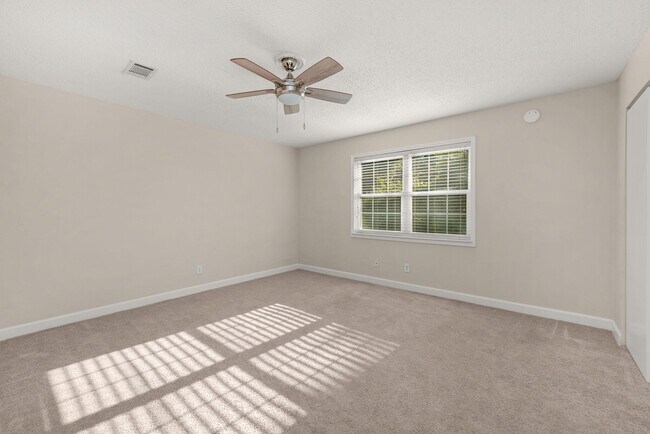 Building Photo - 4490 FL-87