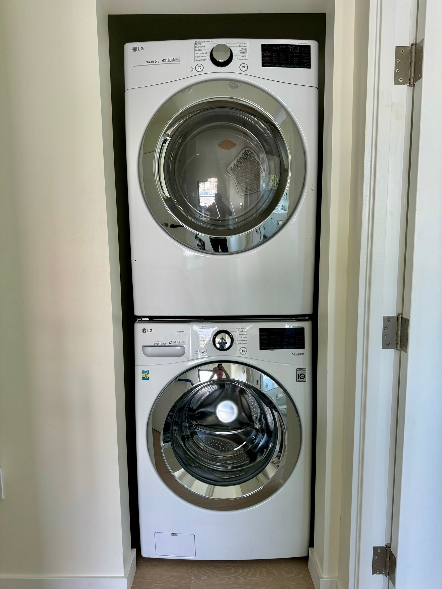 Building Photo - 2520 5th St