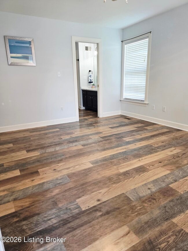 Building Photo - 11315 Top Walnut Loop