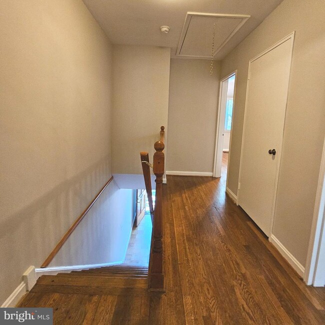 Building Photo - 3727 Ingalls Ave