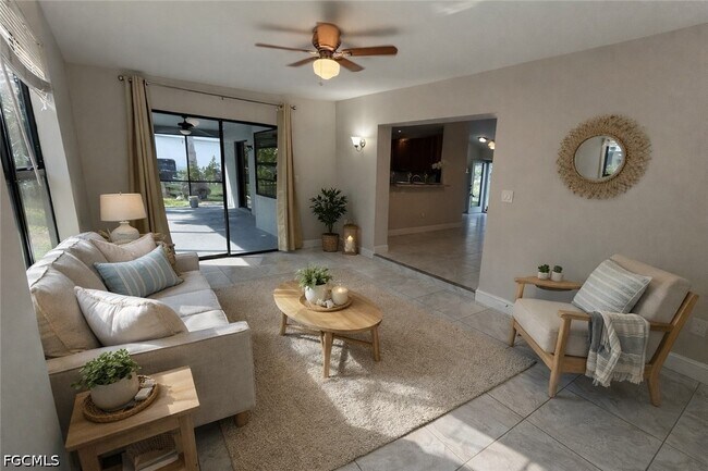 Building Photo - 701 SW 9th Ave