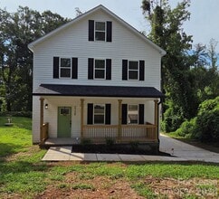 Building Photo - 2728 Crawford Ave