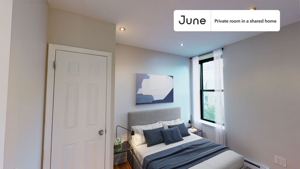 Primary Photo - Private bedroom in 3 bed/2 bath Home
