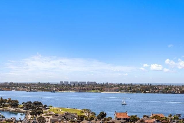 Building Photo - 700 W Harbor Dr