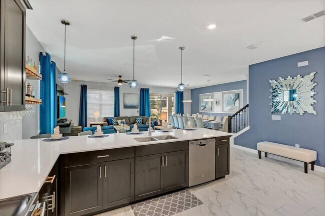 Building Photo - 9016 Sommerset Hills Dr