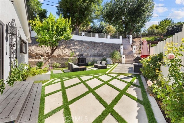 Building Photo - 5201 Sale Ave