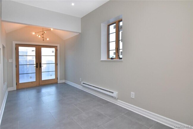 Building Photo - 19 Longmeadow Rd