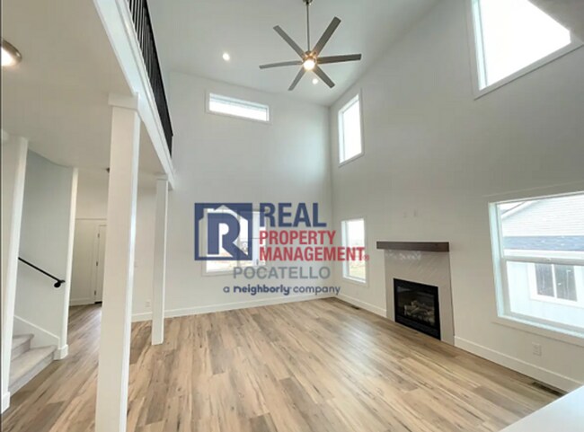 Building Photo - Brand New 3 bed 2.5 Bath Home- Double Car garage