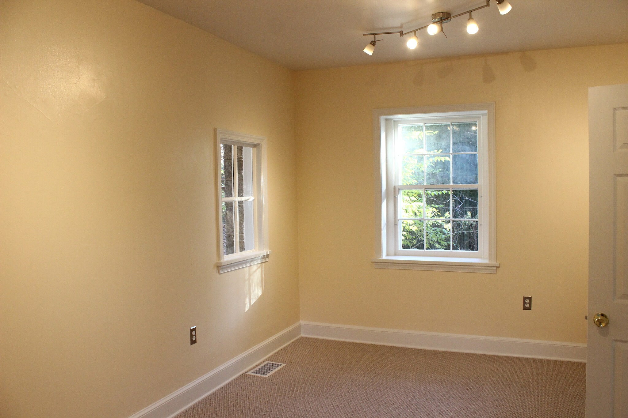 bedroom - 2948 Albemarle St NW