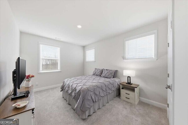 Building Photo - 3939 Alderstone Dr