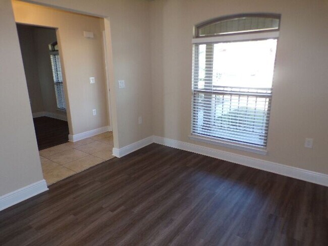 Building Photo - 5555 Hannah Street