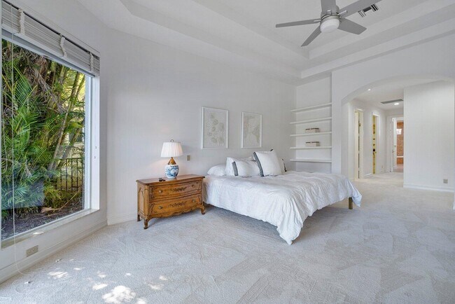 Building Photo - 1009 Grand Isle Terrace