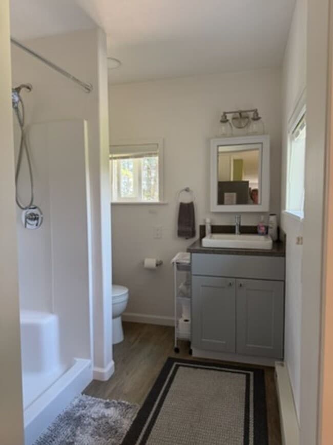 Building Photo - Charming Fully Furnished Studio Cottage in a Peaceful Country Setting