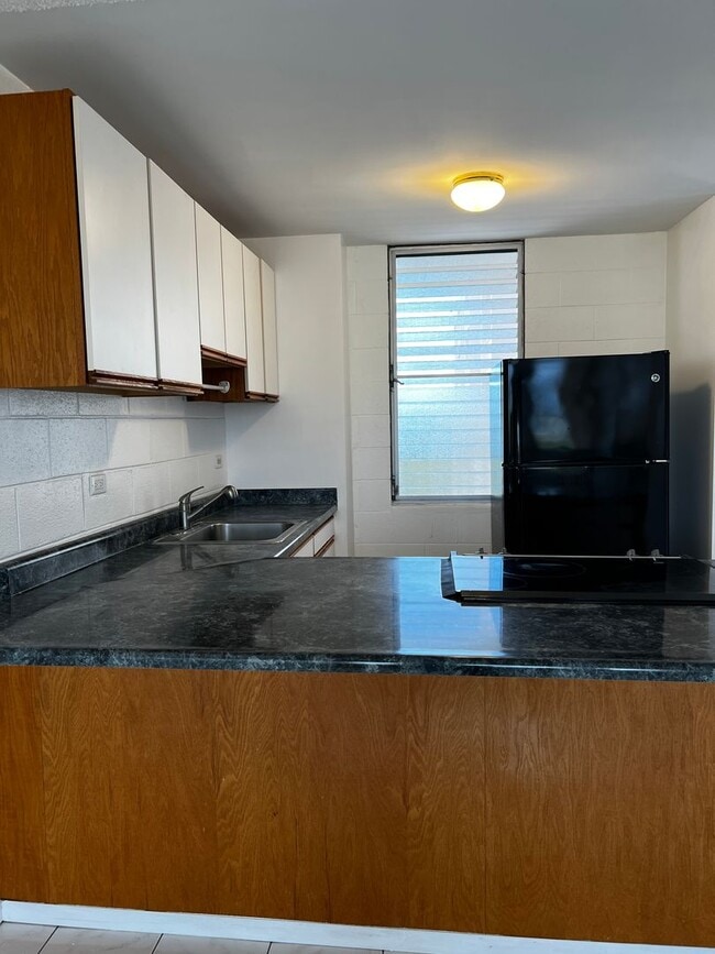 Primary Photo - 5122 Likini St