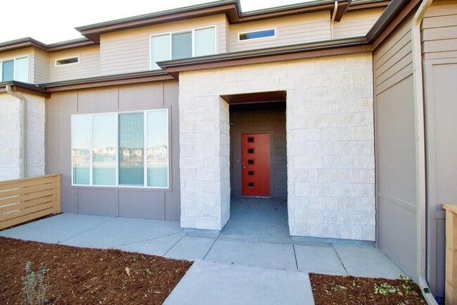 Building Photo - 321 Skyraider Way