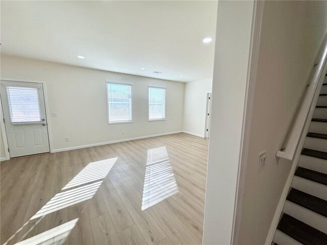 Building Photo - 7252 Millbrae Walk