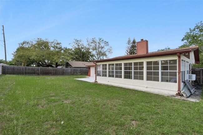 Building Photo - 4136 Tall Tree Dr