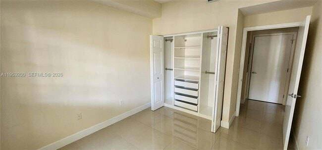 Building Photo - 7360 NW 114th Ave