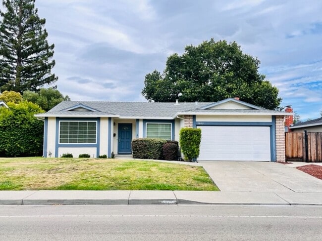 Building Photo - Move-In Ready 4BD/2BA Single Story, Ranch-...
