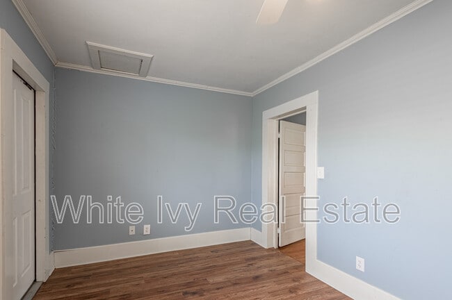 Building Photo - 254 S Railroad St