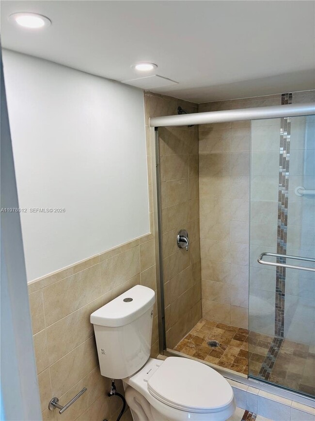 Building Photo - 2333 Brickell Ave