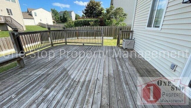 Building Photo - Luxury 5 bedroom, 4 bathroom Home Availabl...