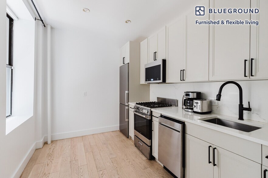 Building Photo - 226-230-230 W 97th St