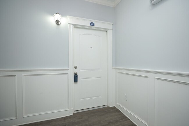 Building Photo - 2802 Morrison St