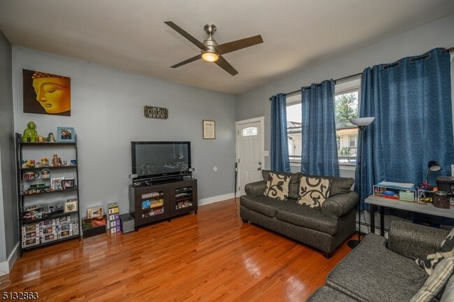 Building Photo - 82 Pacific Ave