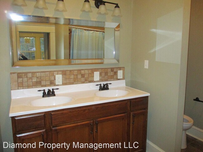 Building Photo - 3 br, 2 bath House - 2306 Thornhill