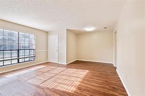 Building Photo - 301 Craddock Ave