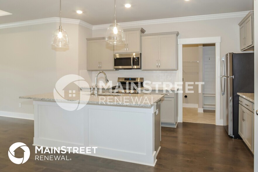Building Photo - 21916 Shearwater Dr