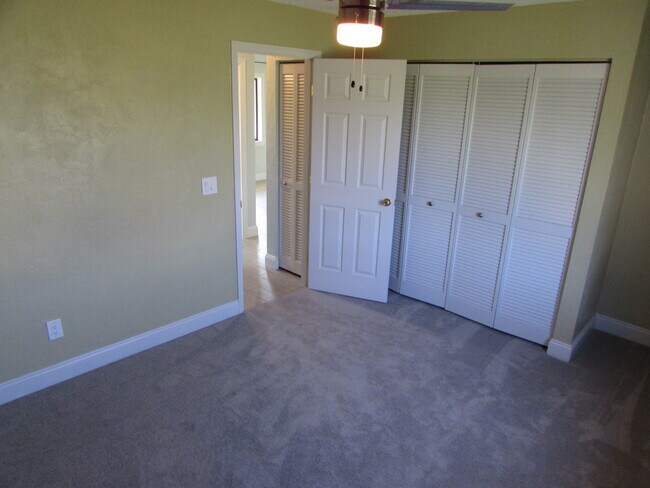 Building Photo - IntraCoastal Single Family Home