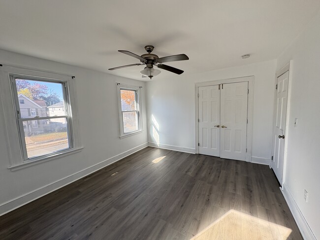 Building Photo - 273 Peck Ave