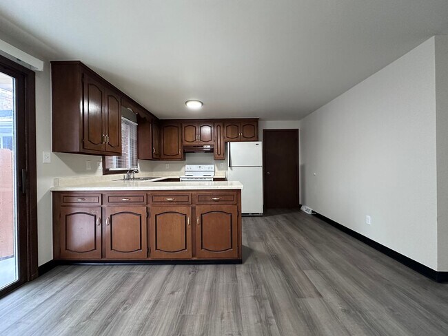 Building Photo - 1255-1325 O Keefe Rd