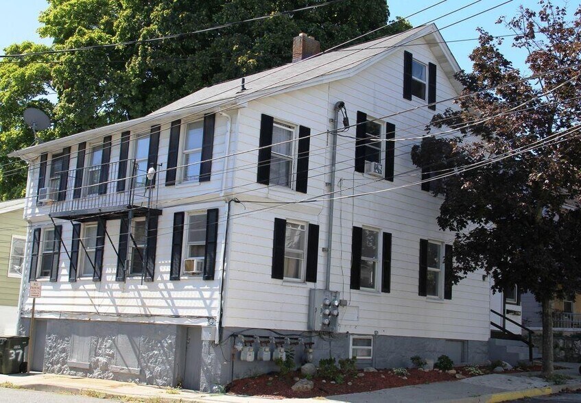 Building Photo - 37 Drew Ave