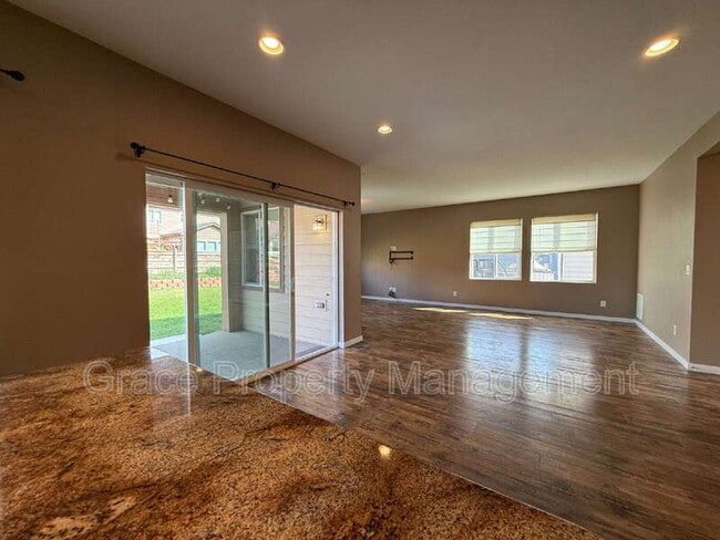 Building Photo - 10808 Salida St