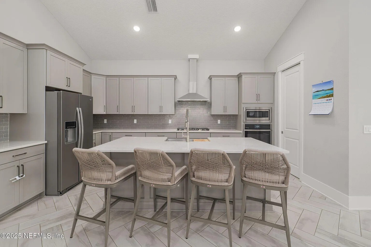 Building Photo - 40 Blue Hampton Dr