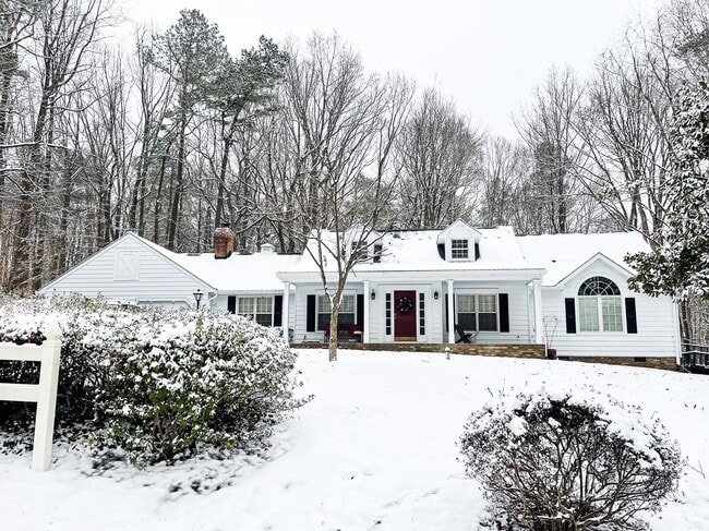 Building Photo - 7140 Persimmon Ln
